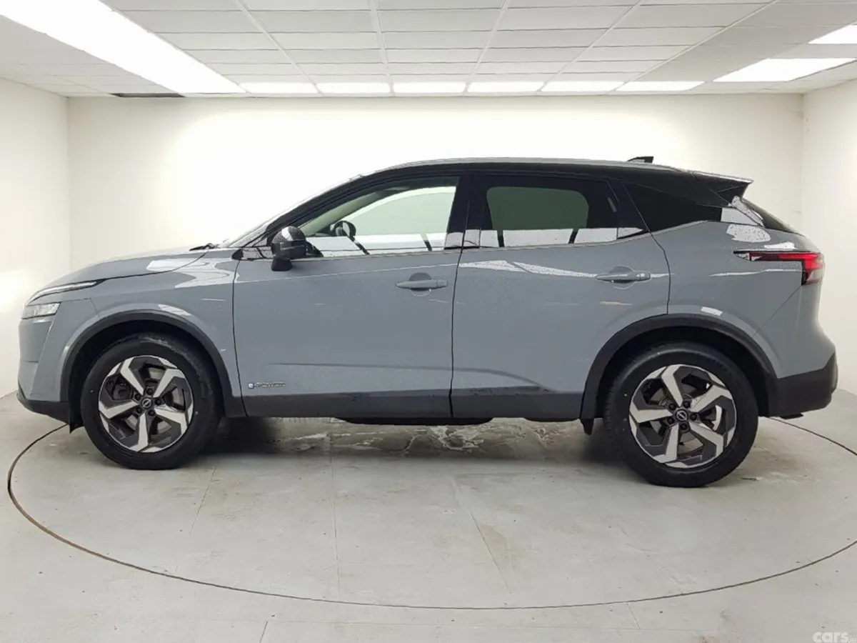 Nissan Qashqai MPV, Petrol Hybrid, 2024, Grey
