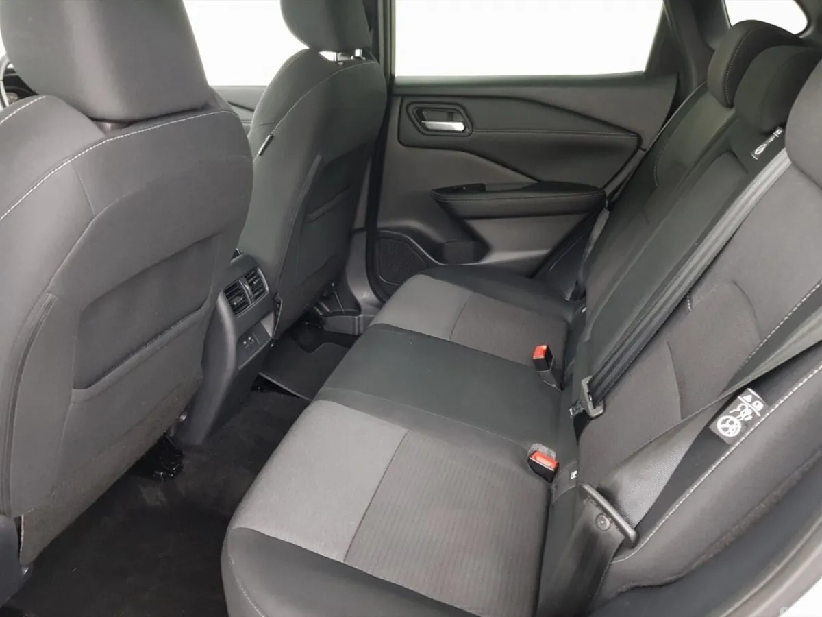 Nissan Qashqai MPV, Petrol Hybrid, 2024, Grey