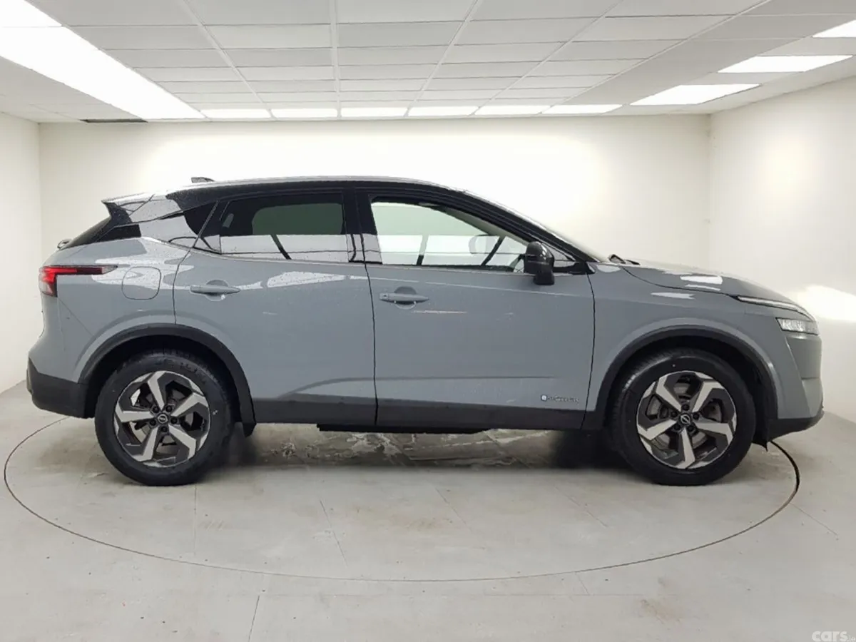 Nissan Qashqai MPV, Petrol Hybrid, 2024, Grey