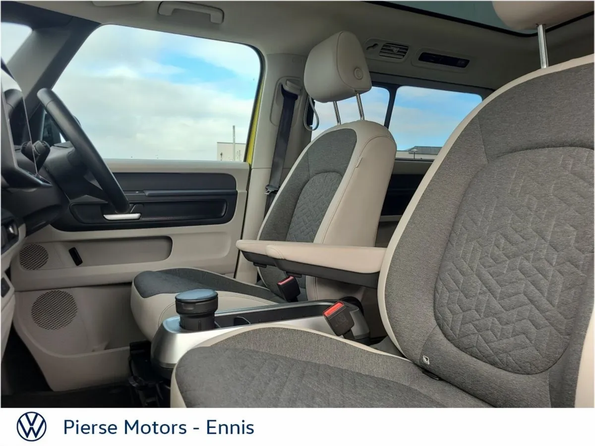 Volkswagen ID.Buzz MPV, Electric, 2026, Yellow