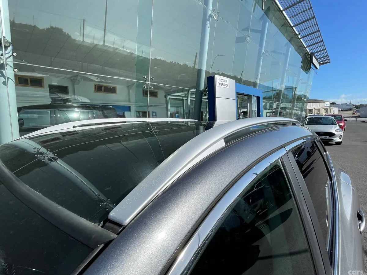 Nissan Qashqai SUV, Diesel, 2017, Grey
