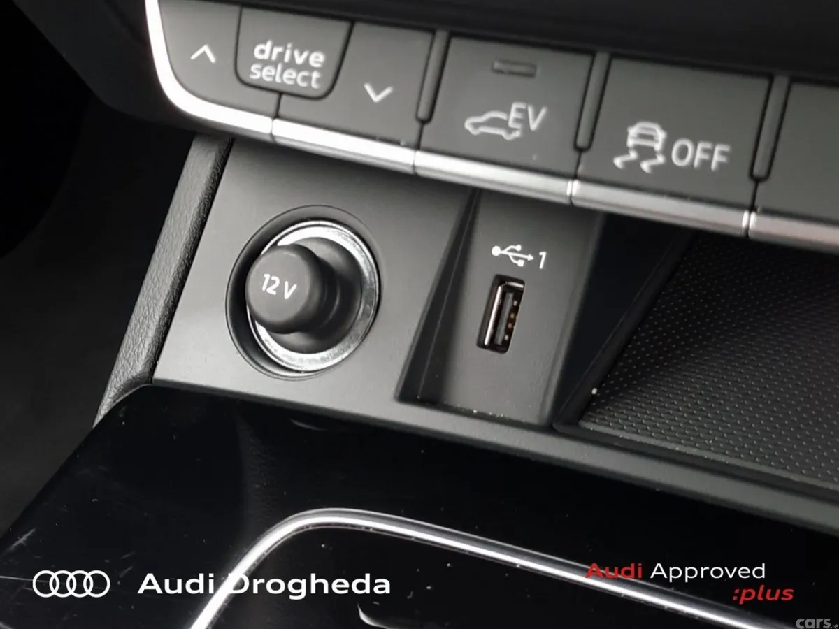 Audi Q5 SUV, Petrol Plug-in Hybrid, 2025, Grey