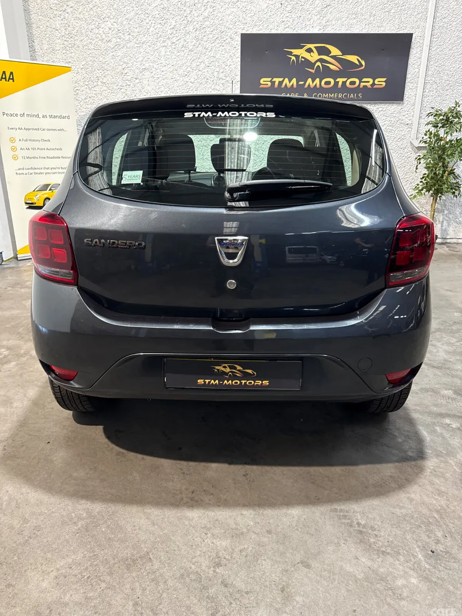 Dacia Sandero Hatchback, Petrol, 2021, Grey