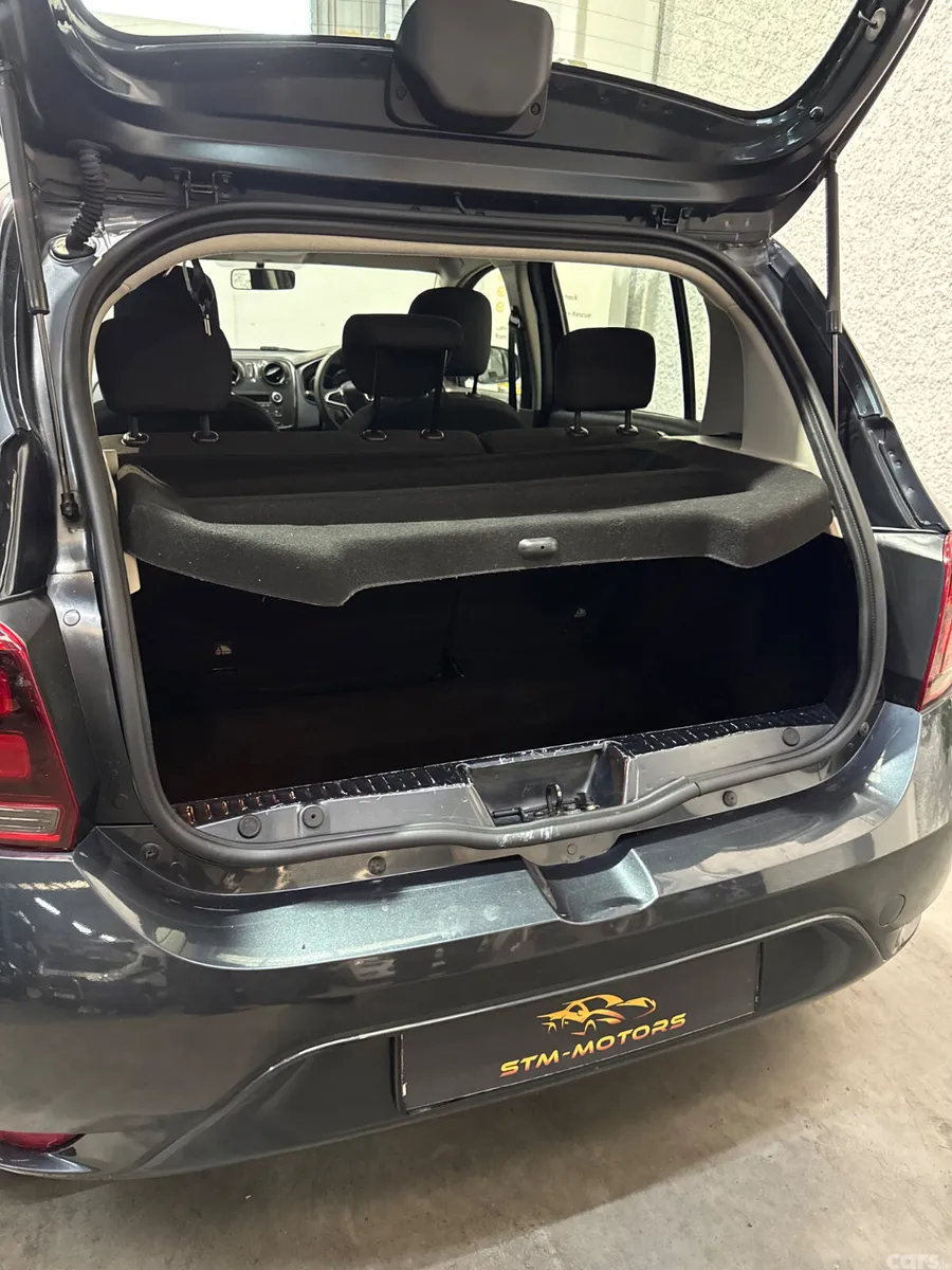 Dacia Sandero Hatchback, Petrol, 2021, Grey