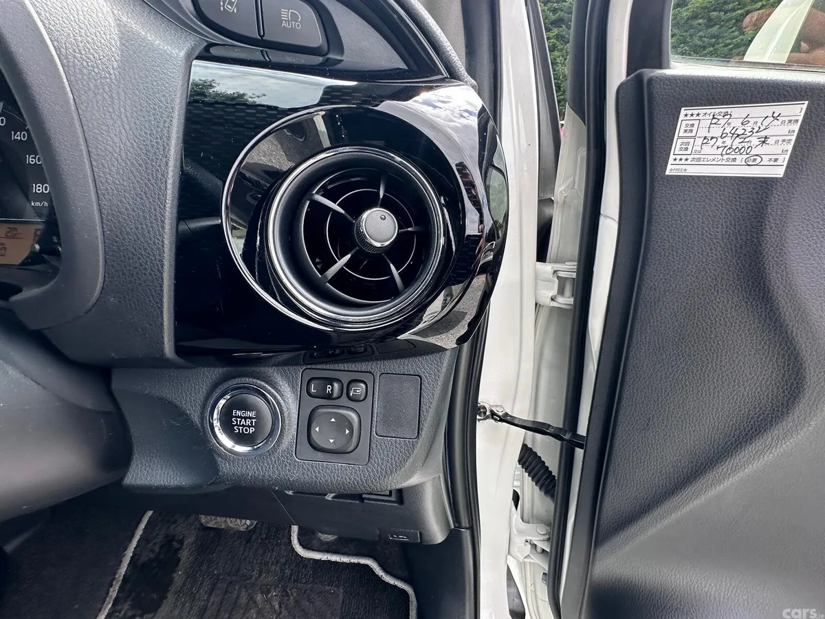 Toyota Vitz Hatchback, Petrol, 2019, White