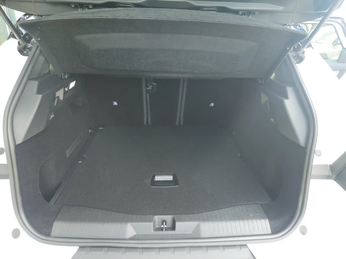 Opel Grandland SUV, Petrol Hybrid, 2026, White
