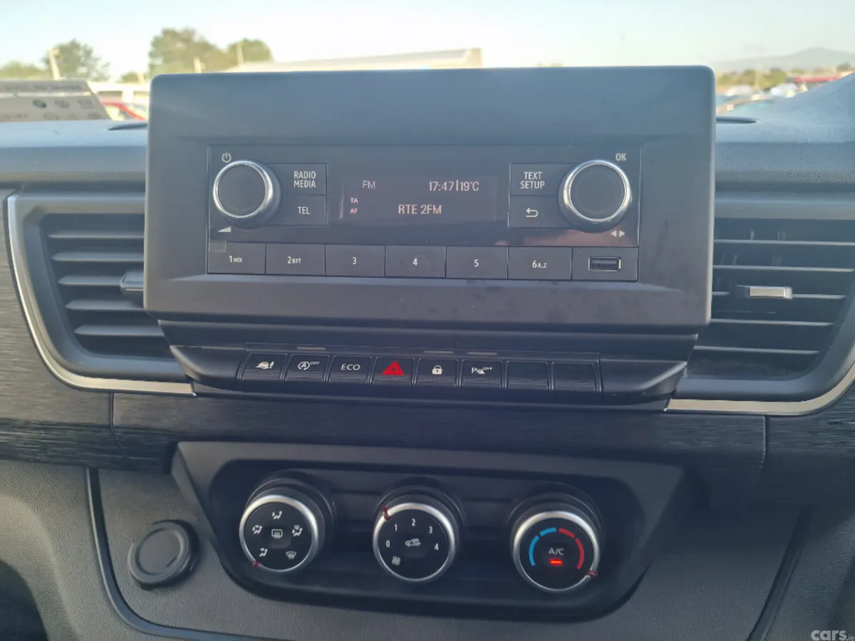 Renault Trafic MPV, Diesel, 2024, White