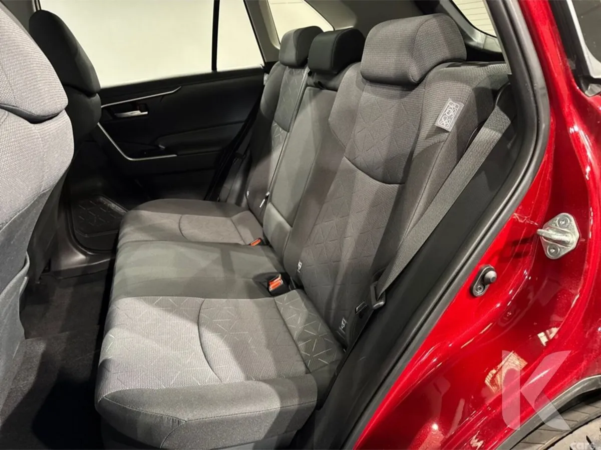 Toyota RAV4 SUV, Petrol Hybrid, 2023, Red