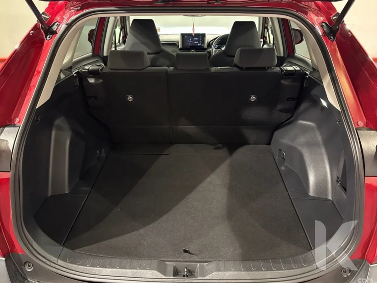 Toyota RAV4 SUV, Petrol Hybrid, 2023, Red