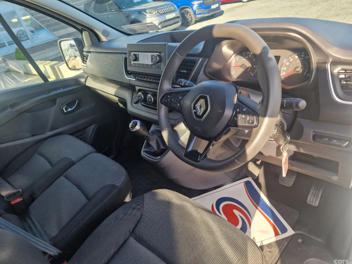 Renault Trafic MPV, Diesel, 2024, White