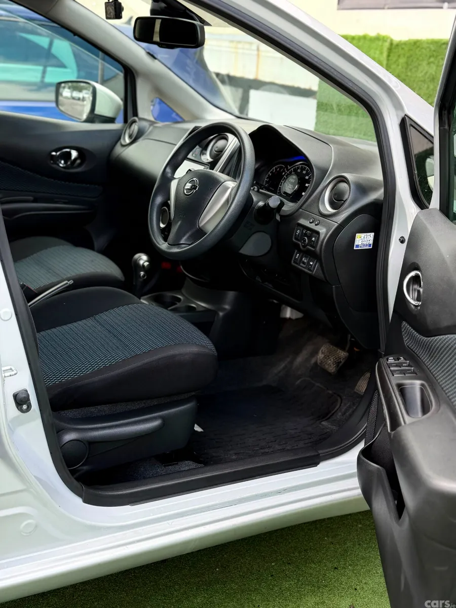 Nissan Note MPV, Petrol, 2014, Silver