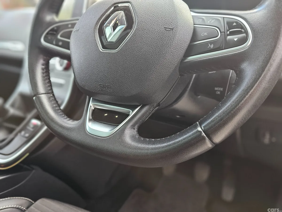 Renault Scenic MPV, Diesel, 2017, Yellow
