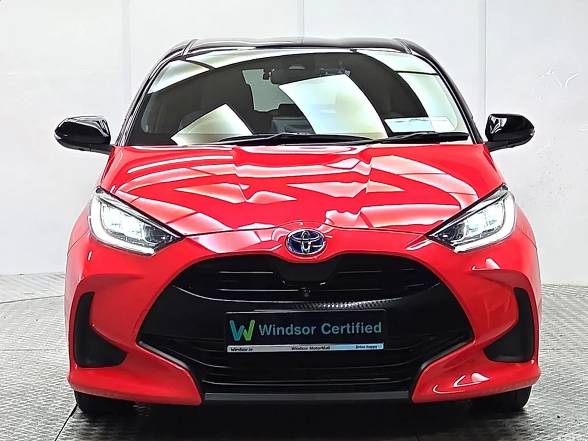 Toyota Yaris Hatchback, Petrol Hybrid, 2021, Red
