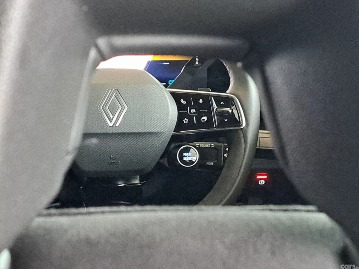 Renault Rafale SUV, Petrol Hybrid, 2025, Grey