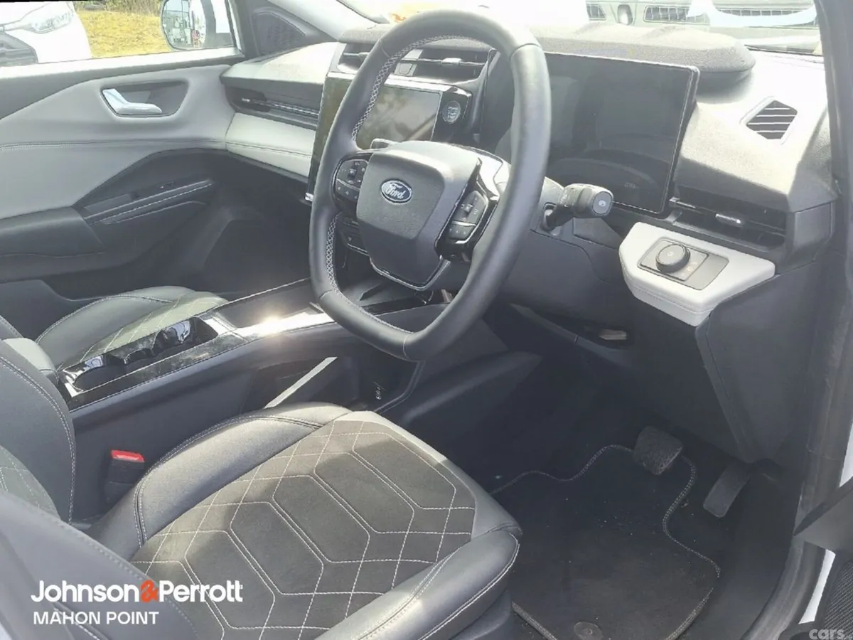 Ford Puma MPV, Electric, 2025, White