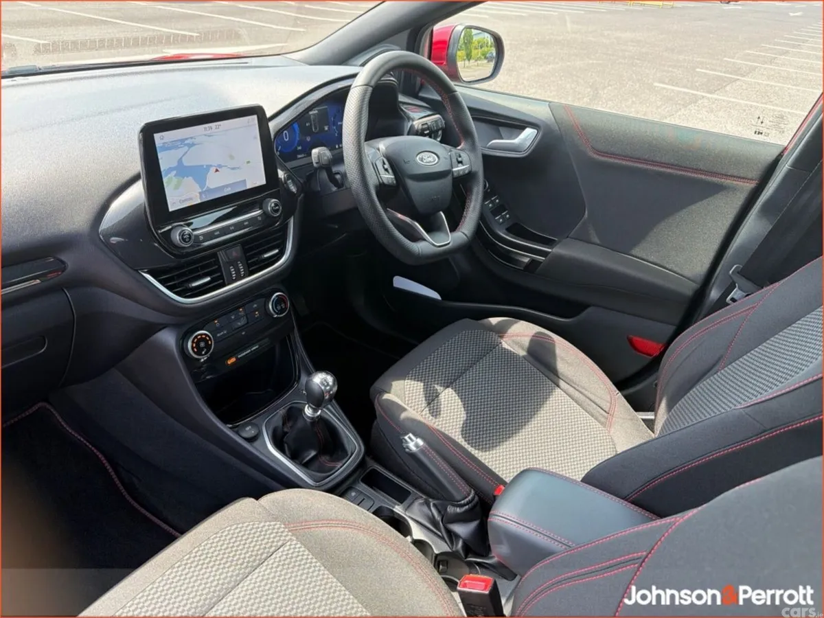 Ford Puma MPV, Petrol, 2024, Red