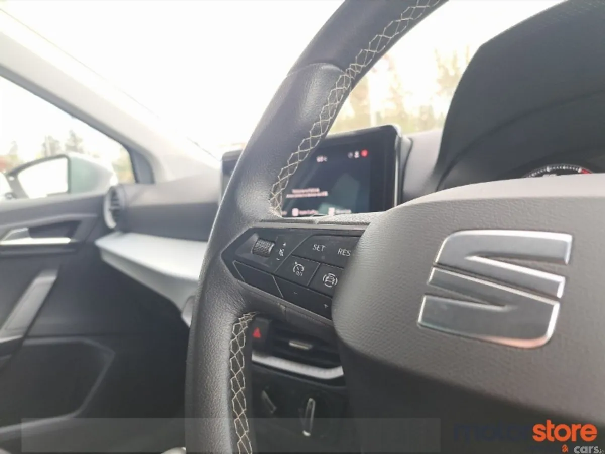 SEAT Arona SUV, Petrol, 2023, Grey