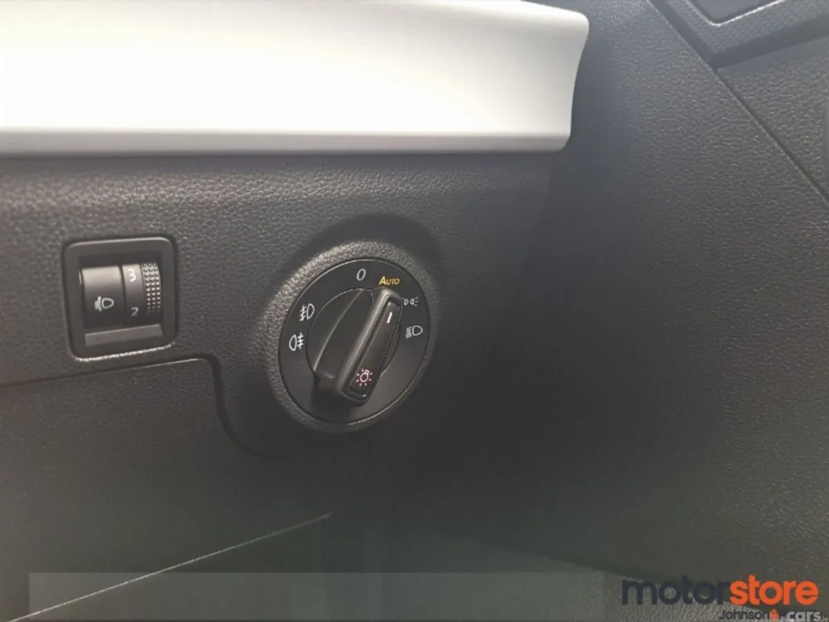 SEAT Arona SUV, Petrol, 2023, Grey