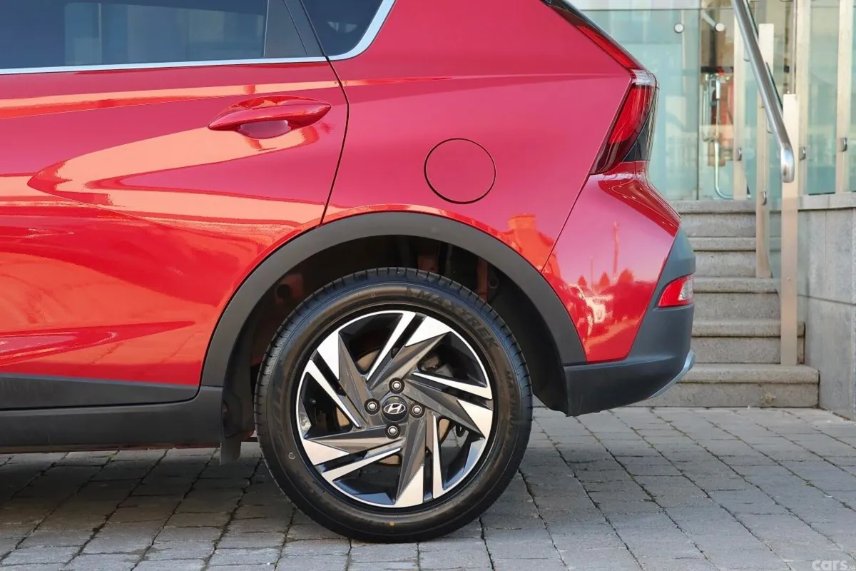 Hyundai Bayon Estate, Petrol, 2021, Red