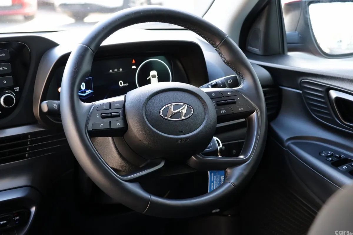 Hyundai Bayon Estate, Petrol, 2021, Red