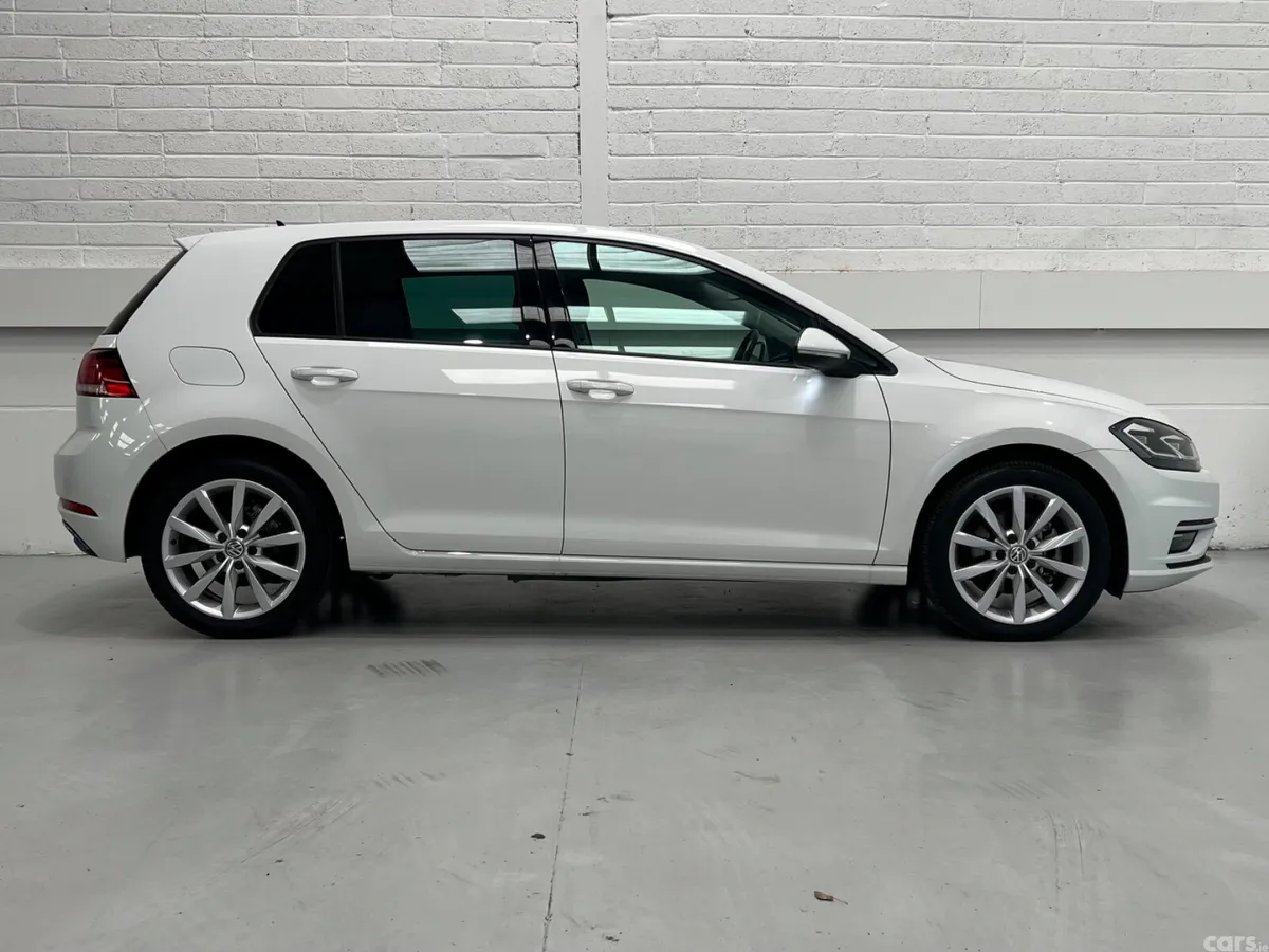 Volkswagen Golf Hatchback, Petrol, 2019, White