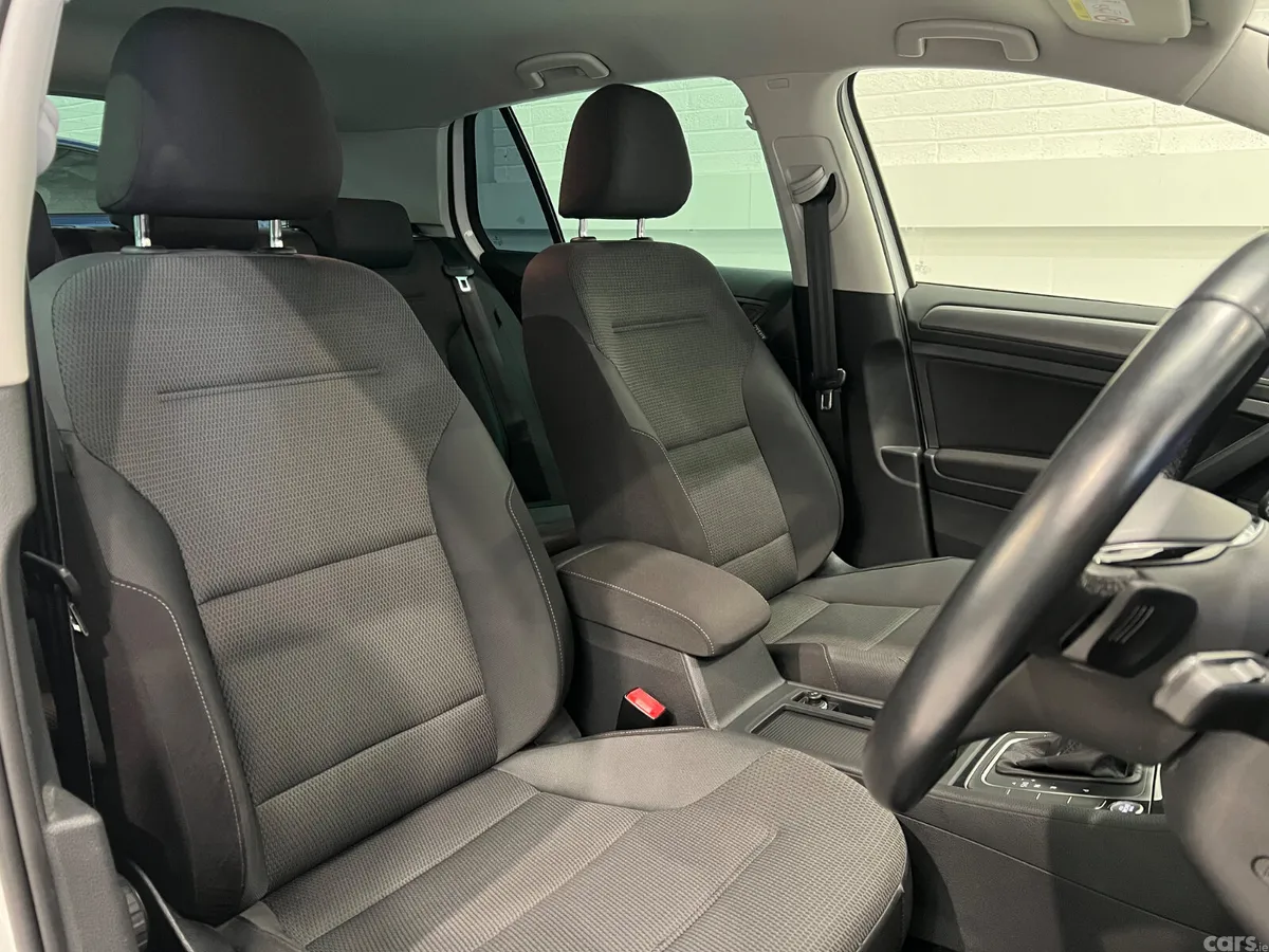 Volkswagen Golf Hatchback, Petrol, 2019, White