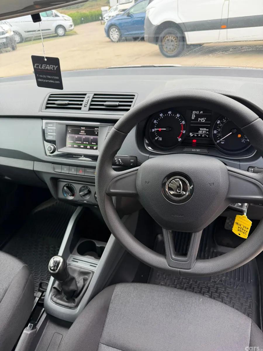 Skoda Fabia Hatchback, Petrol, 2018, White