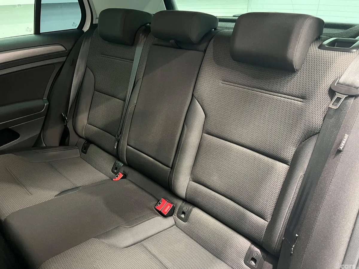 Volkswagen Golf Hatchback, Petrol, 2019, White