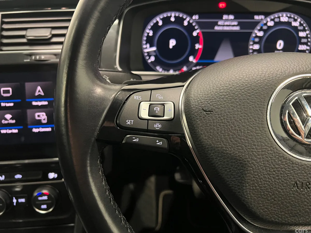 Volkswagen Golf Hatchback, Petrol, 2019, White