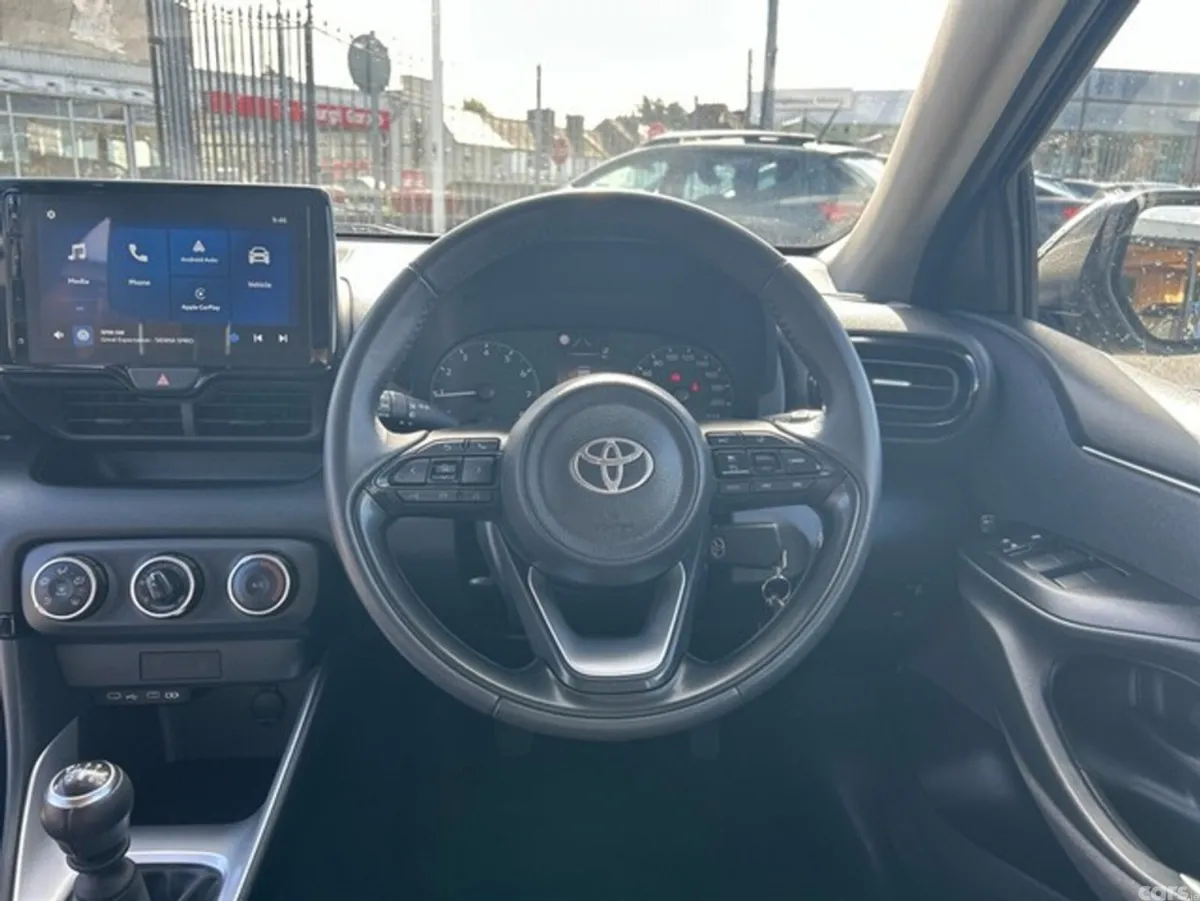 Toyota Yaris Hatchback, Petrol, 2024, Grey
