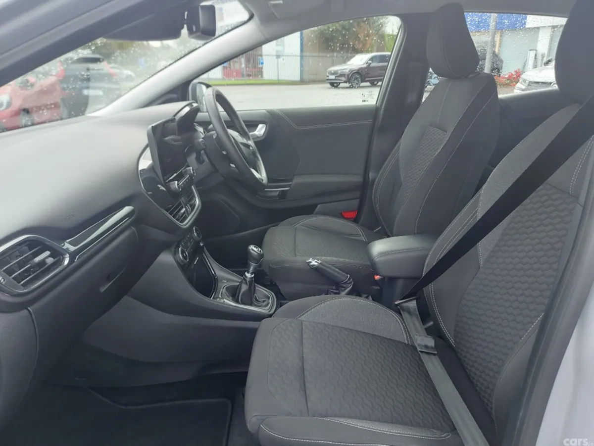 Ford Puma MPV, Petrol, 2022, Grey
