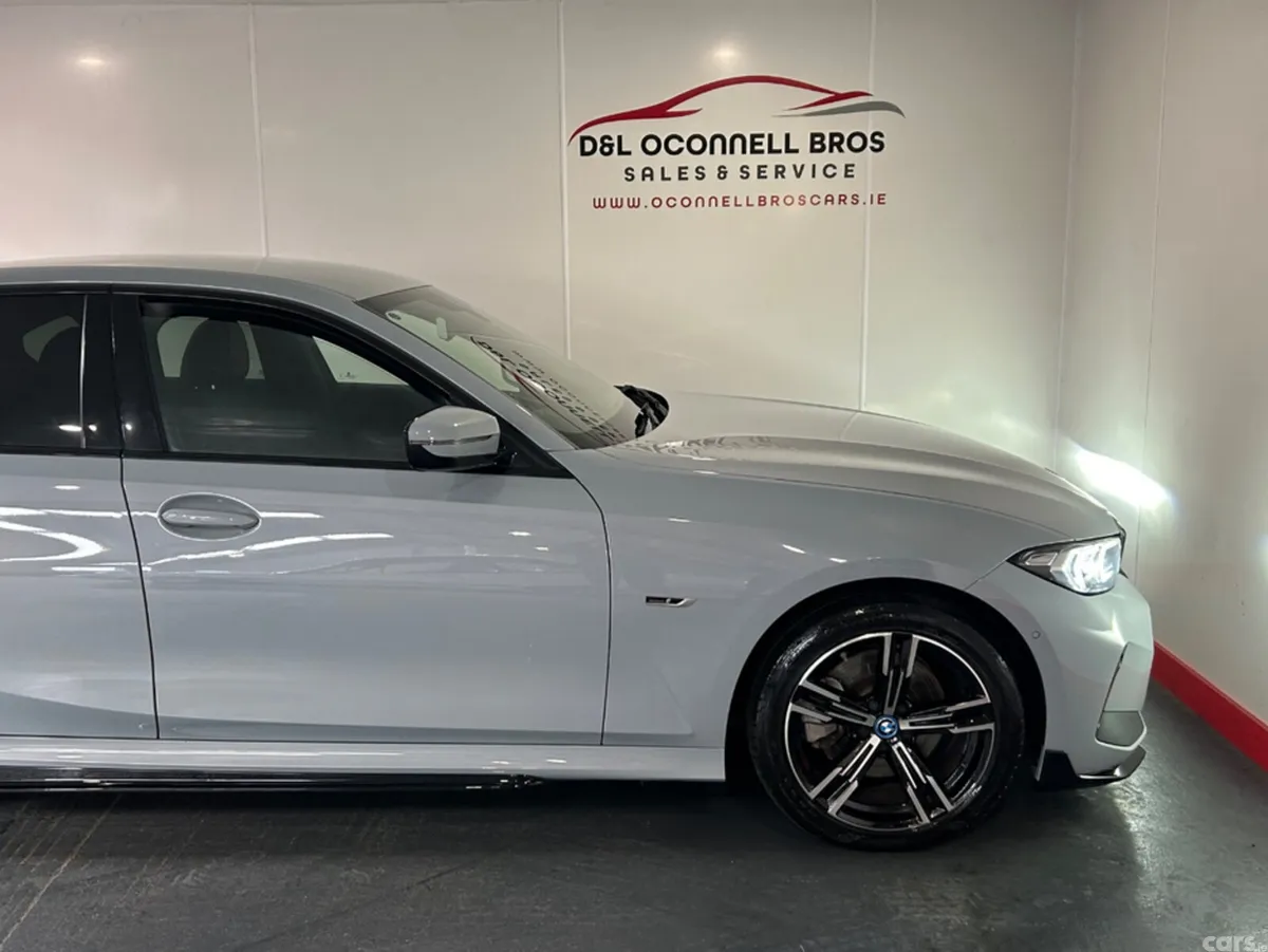 BMW 3-Series Saloon, Petrol Plug-in Hybrid, 2023, Grey