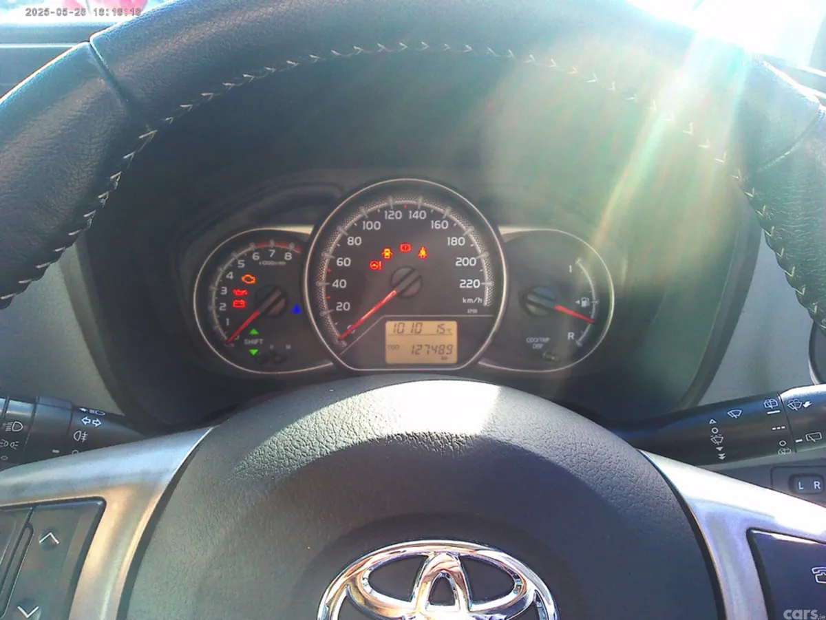 Toyota Yaris Hatchback, Petrol, 2015, Beige