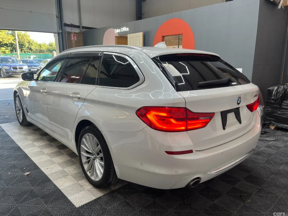 BMW 5-Series Estate, Diesel, 2020, White