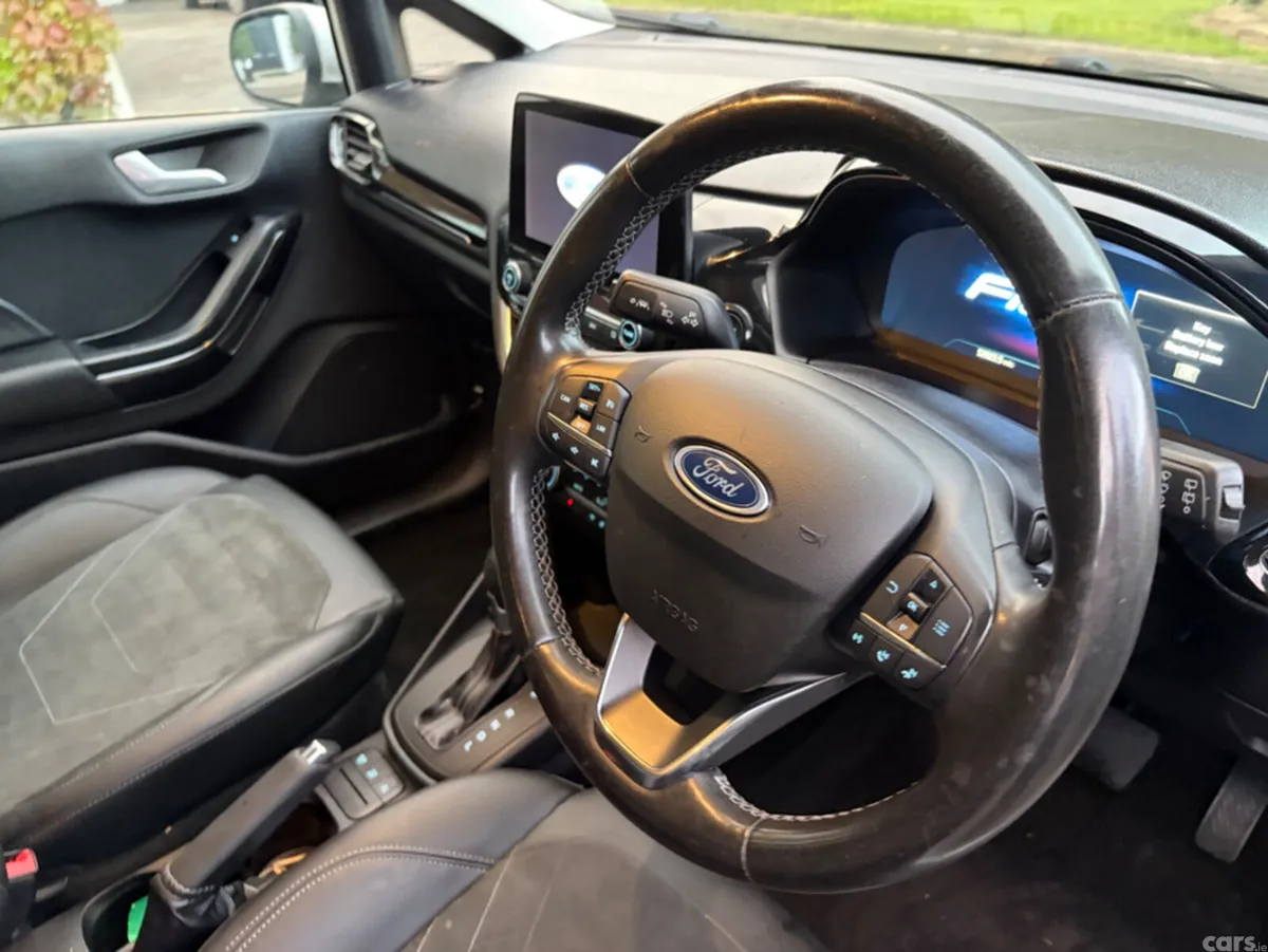 Ford Fiesta Hatchback, Petrol, 2023, Silver