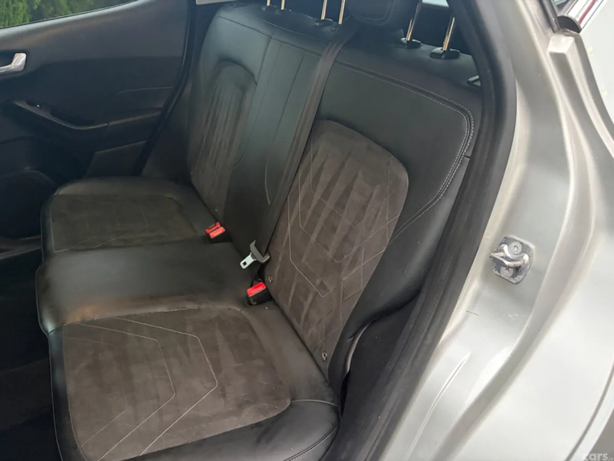 Ford Fiesta Hatchback, Petrol, 2023, Silver