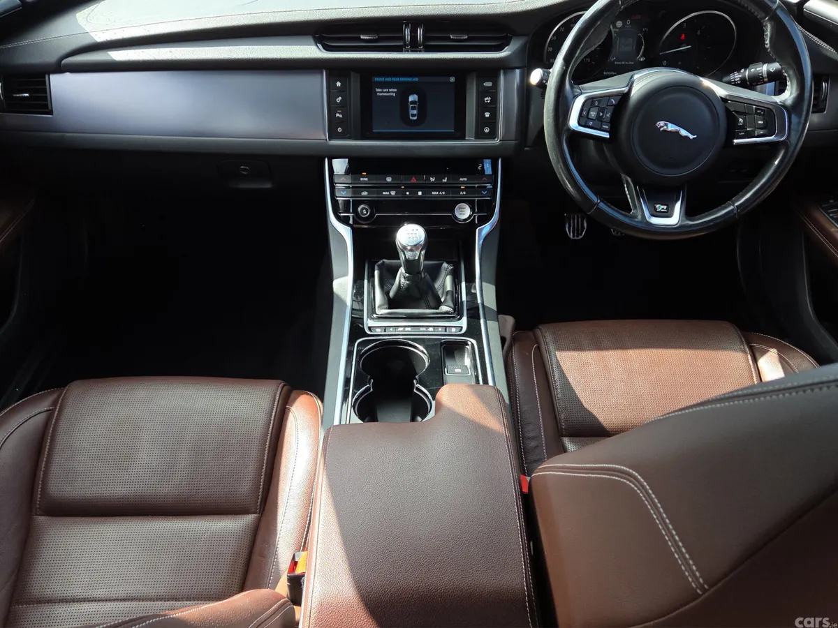 Jaguar XF Saloon, Diesel, 2018, Black