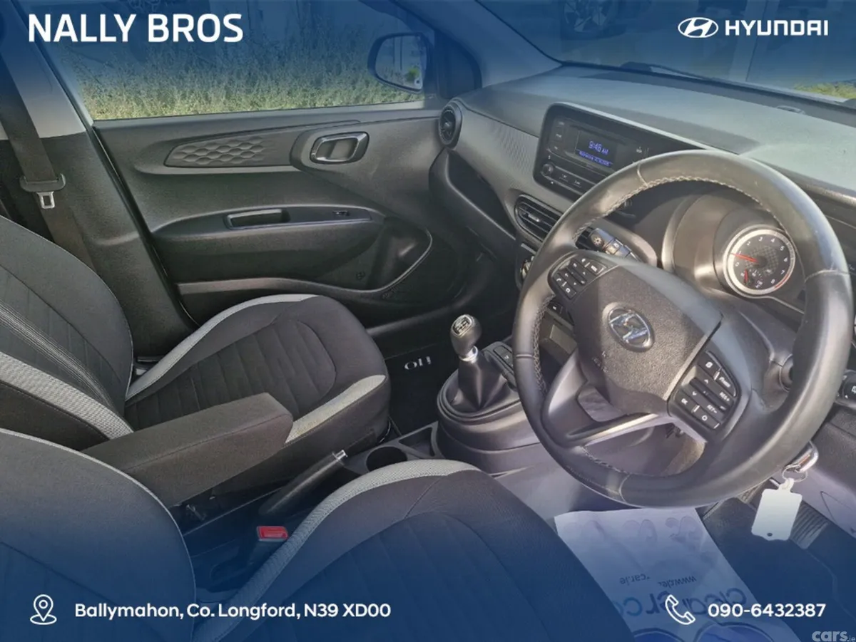 Hyundai i10 Hatchback, Petrol, 2021, White