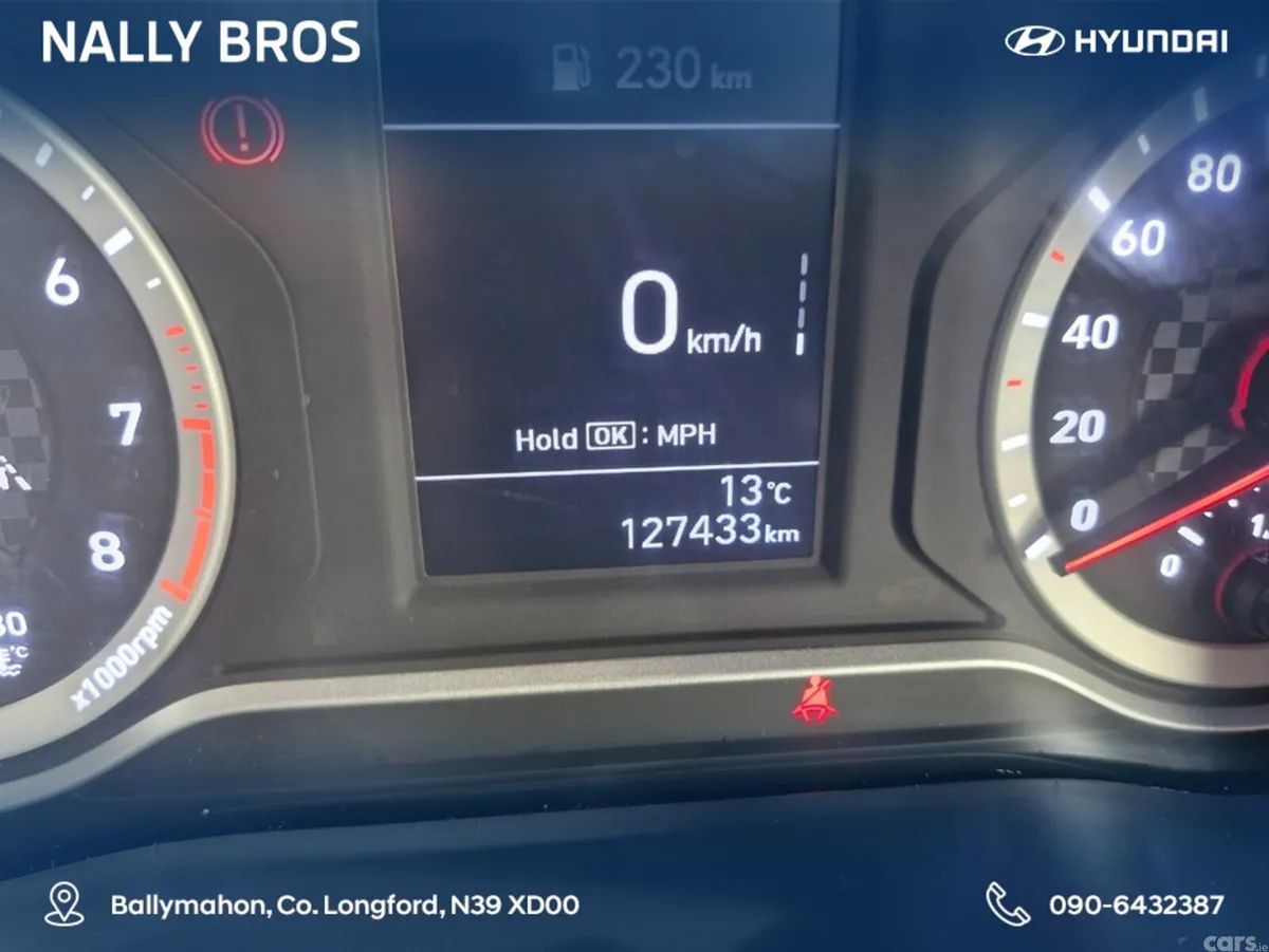 Hyundai i10 Hatchback, Petrol, 2021, White