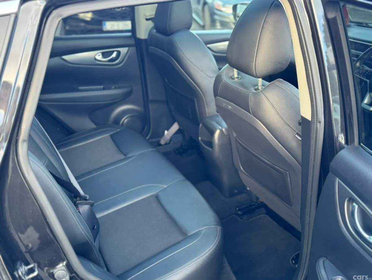Nissan Qashqai MPV, Diesel, 2019, Black