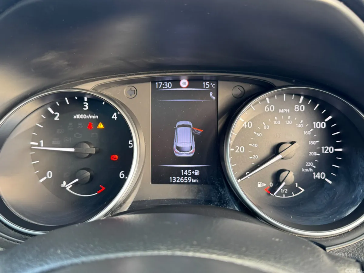 Nissan Qashqai MPV, Diesel, 2019, Black