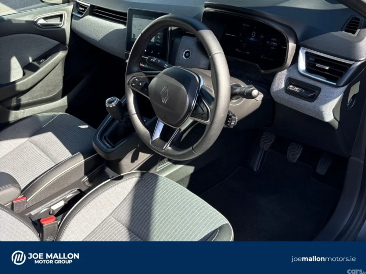 Renault Clio Hatchback, Petrol, 2025, Grey