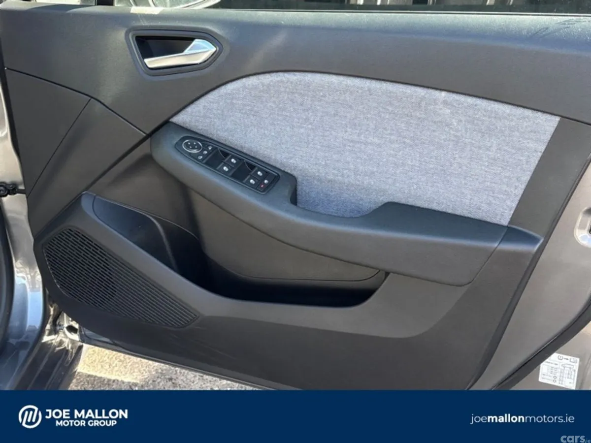 Renault Clio Hatchback, Petrol, 2025, Grey