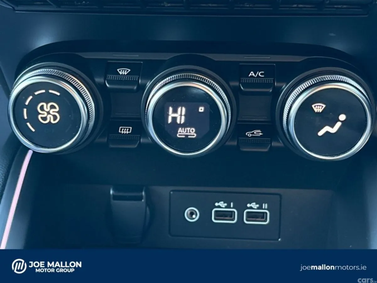 Renault Clio Hatchback, Petrol, 2025, Grey