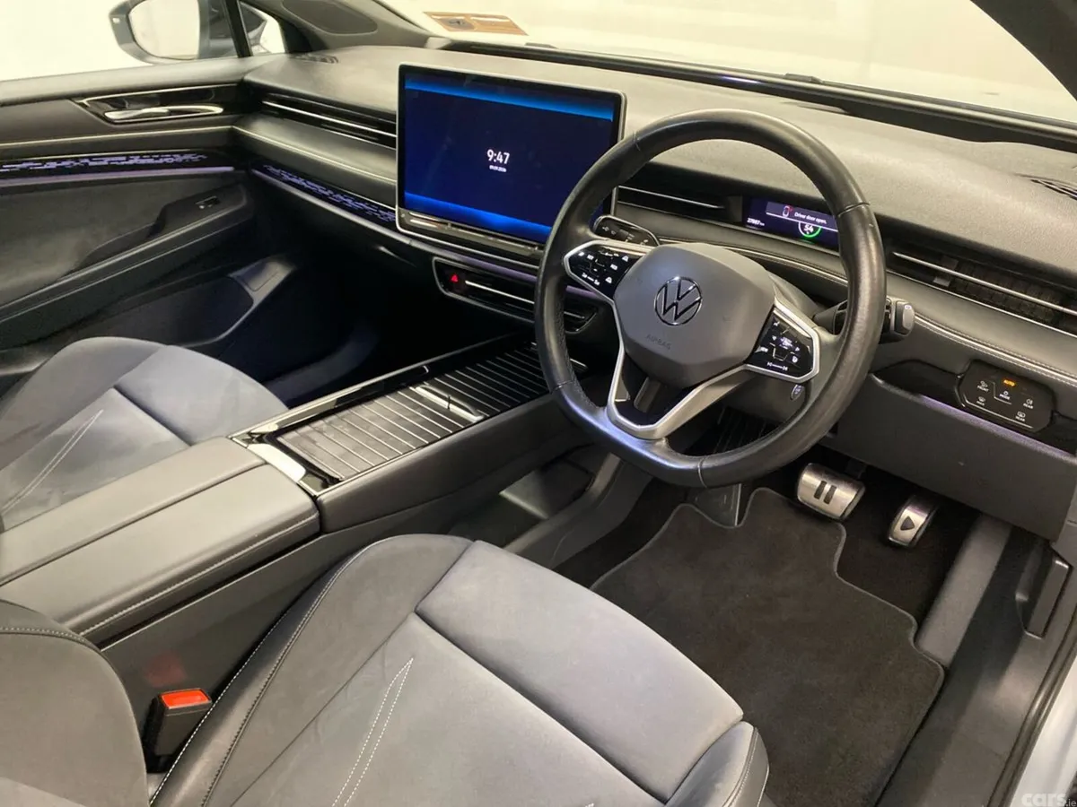 Volkswagen ID.7 Hatchback, Electric, 2025, Grey