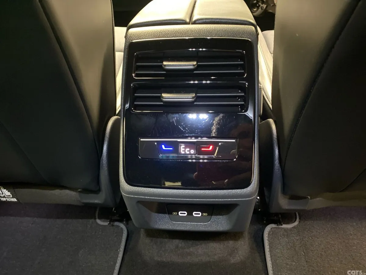 Volkswagen ID.7 Hatchback, Electric, 2025, Grey