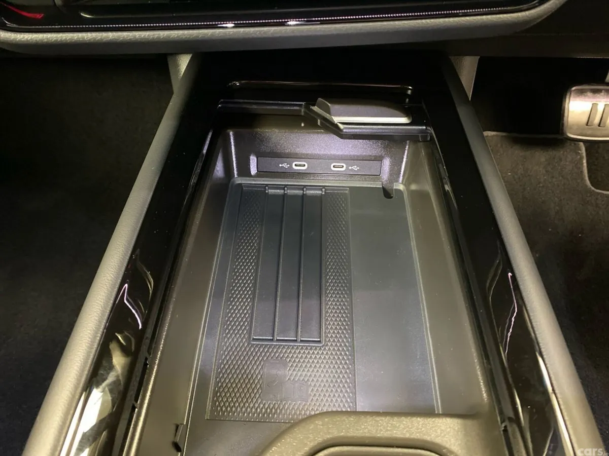 Volkswagen ID.7 Hatchback, Electric, 2025, Grey