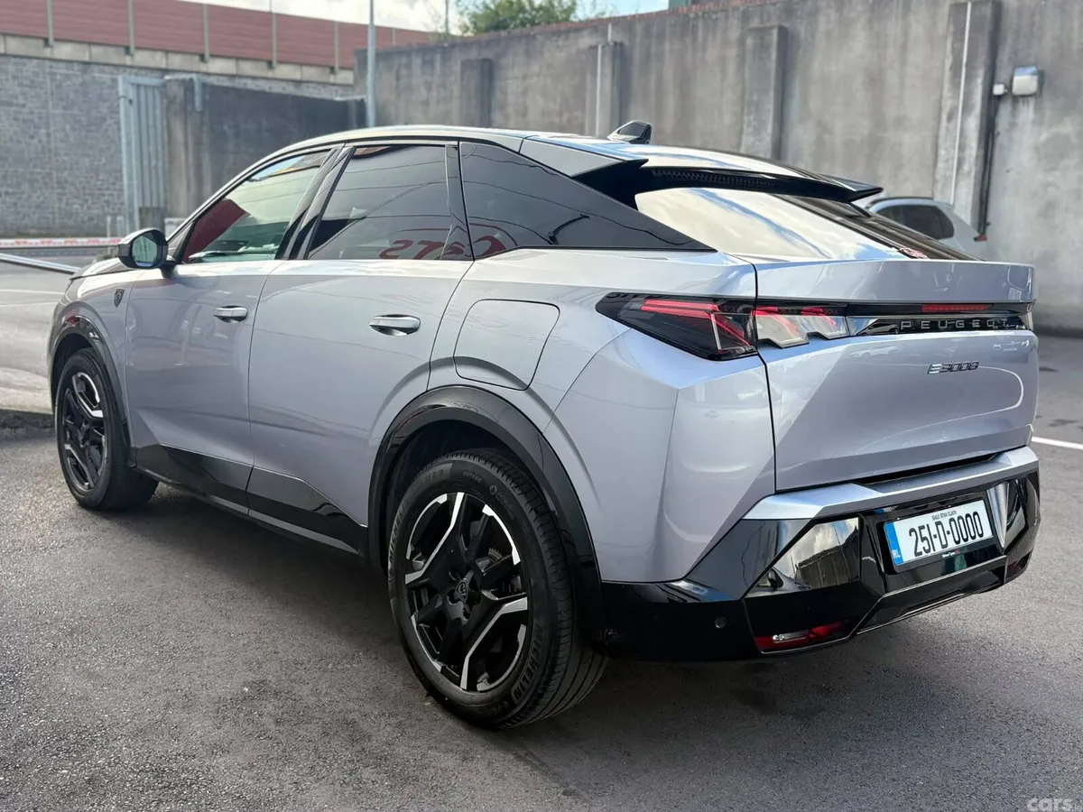 Peugeot 3008 SUV, Electric, 2025, Grey