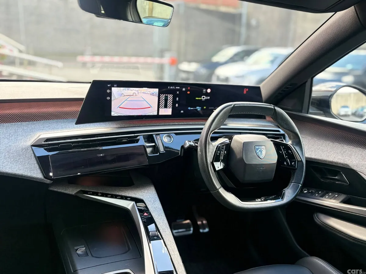 Peugeot 3008 SUV, Electric, 2025, Grey