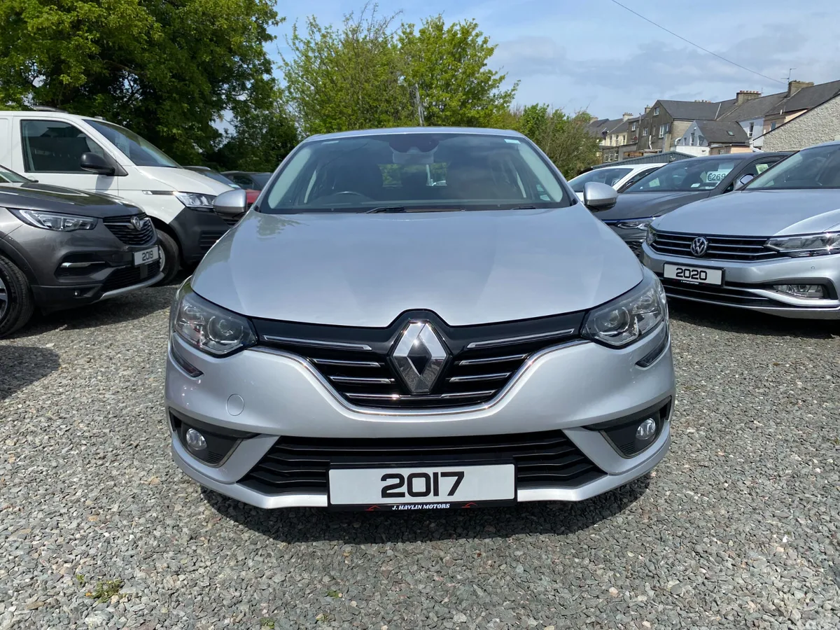 Renault Megane Hatchback, Diesel, 2017, Silver